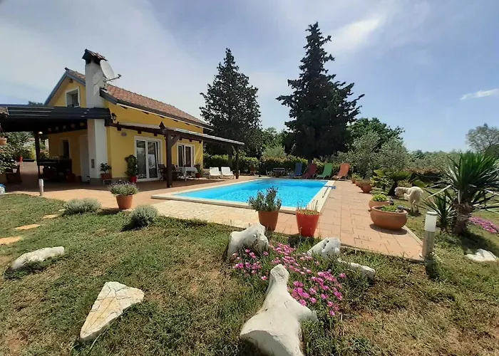 Дом отдыха Paco *